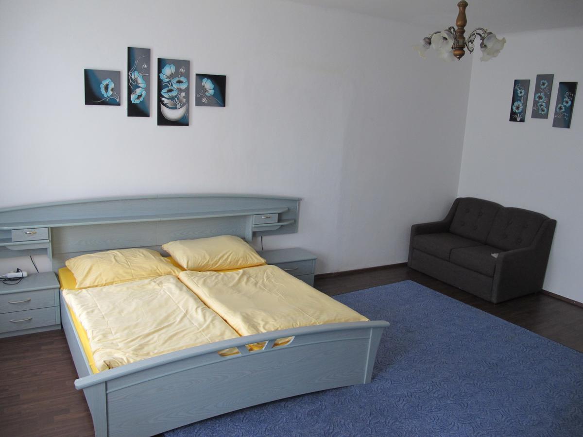 פראג All Seasons Hostel מראה חיצוני תמונה